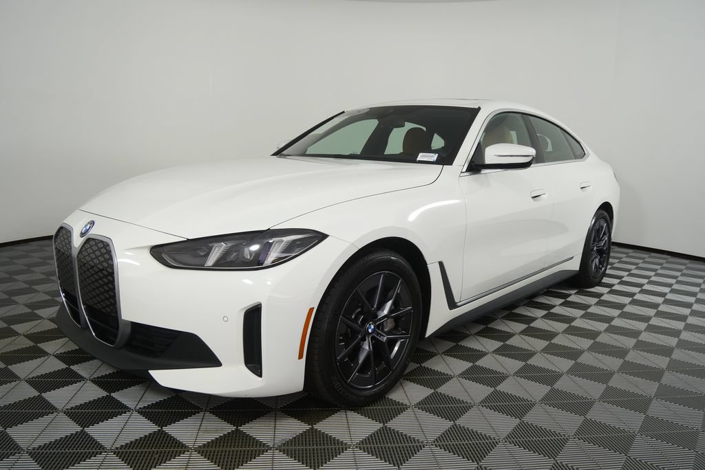 Certified 2025 BMW i4 eDrive40 RWD image 7