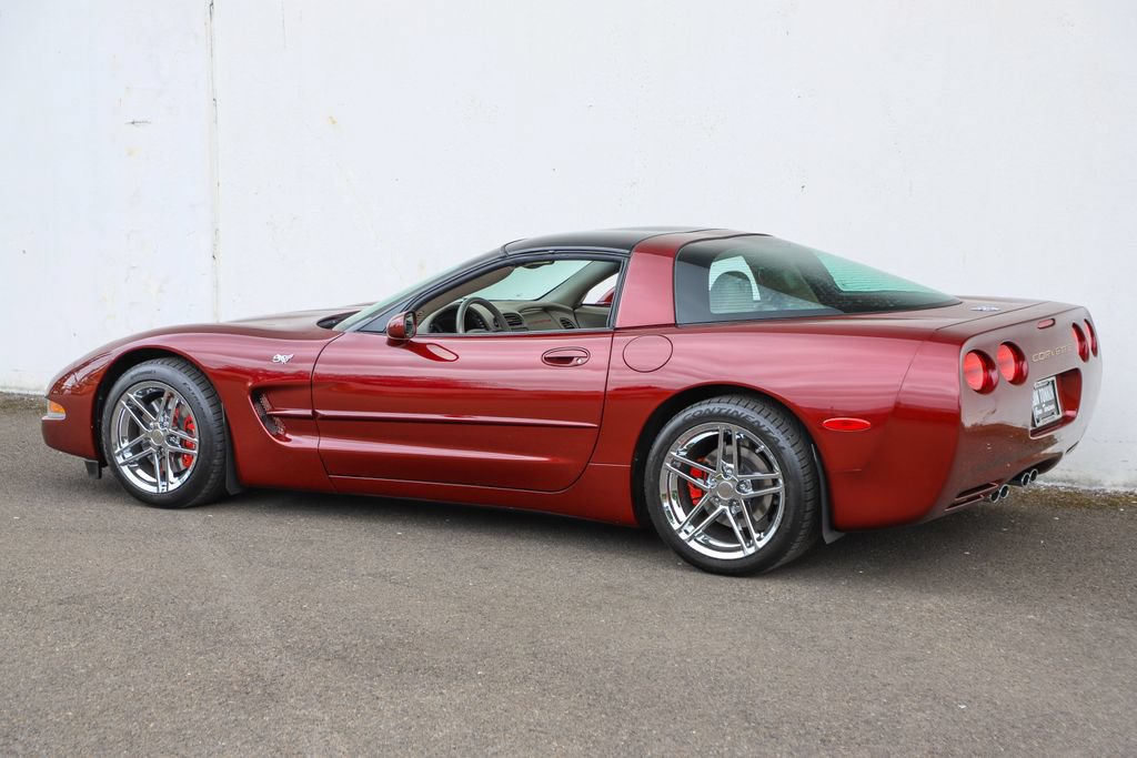 Used 2003 Chevrolet Corvette Coupe w/ Preferred Equipment Group RWD image 9