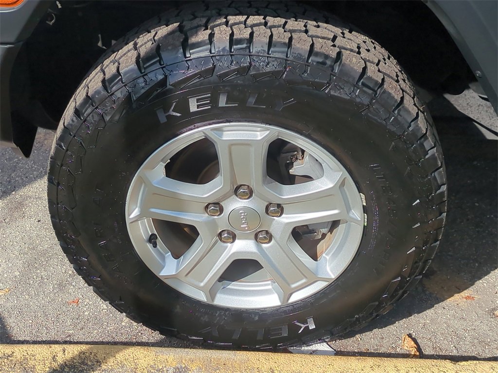 Certified 2018 Jeep Wrangler Unlimited Sport S image 11