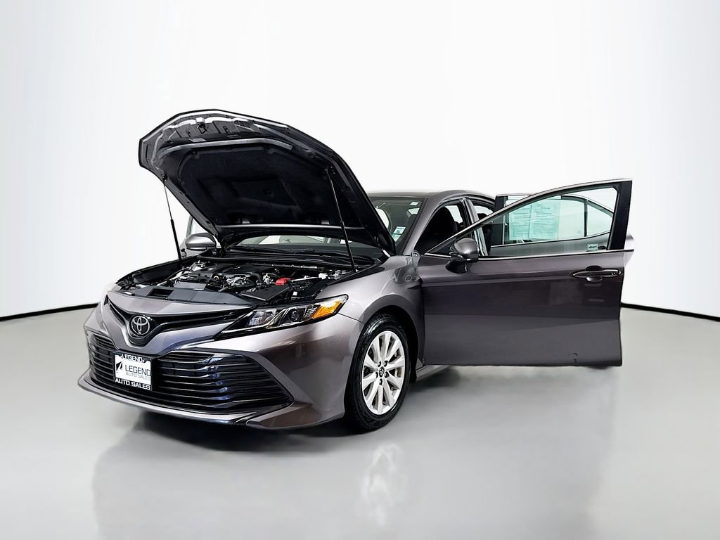 Used 2019 Toyota Camry LE FWD image 14