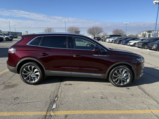 Used 2022 Lincoln Nautilus Reserve w/ Equipment Group 201A image 2