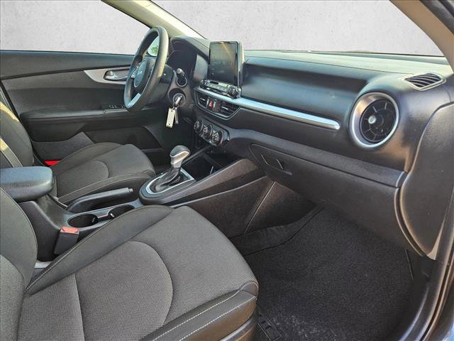 Used 2022 Kia Forte LXS FWD image 20