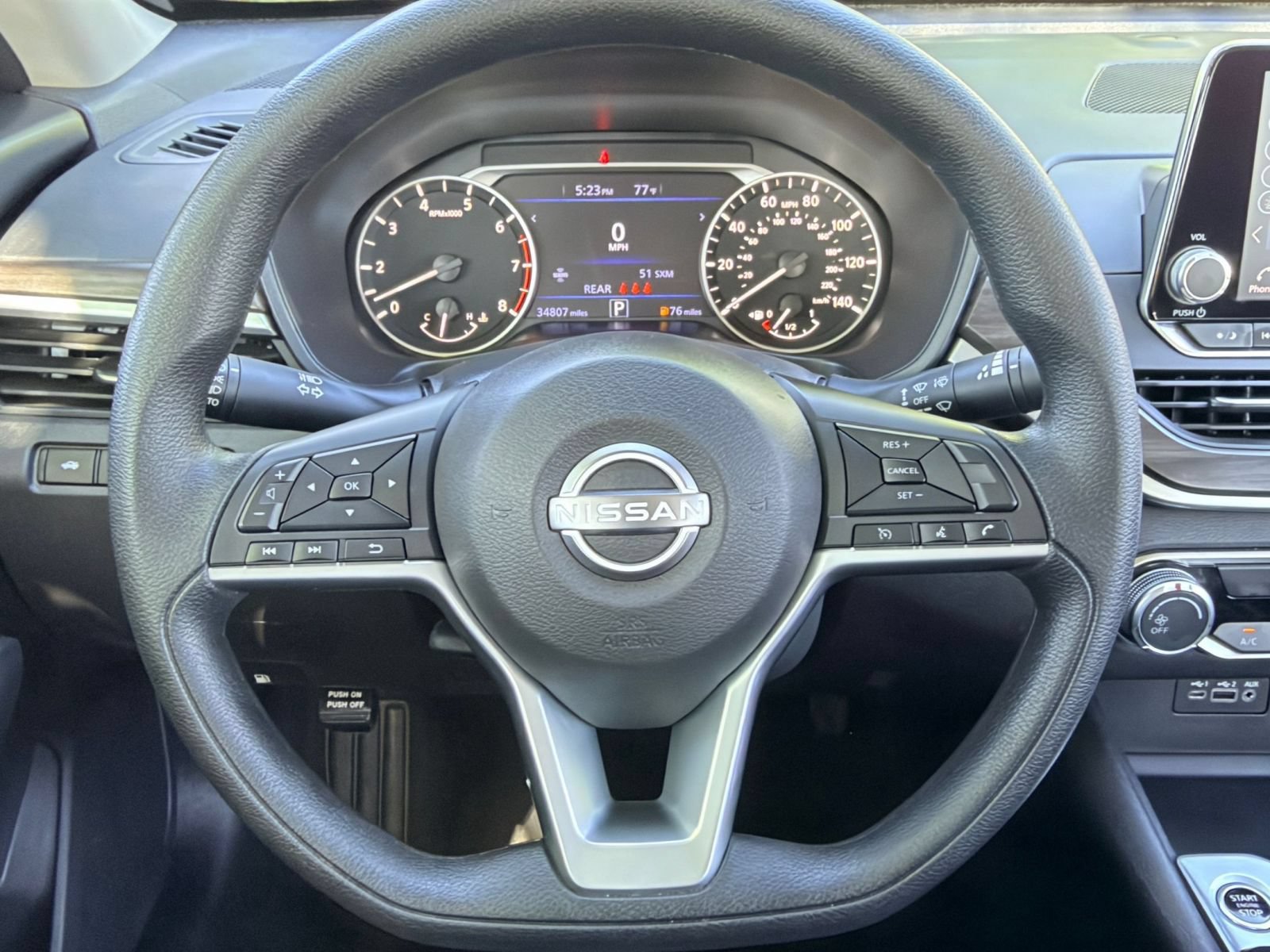 Used 2025 Nissan Altima 2.5 SV FWD image 28