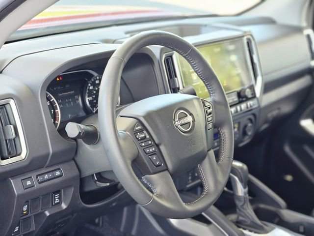 Certified 2025 Nissan Frontier SV w/ SV Convenience Package RWD image 11
