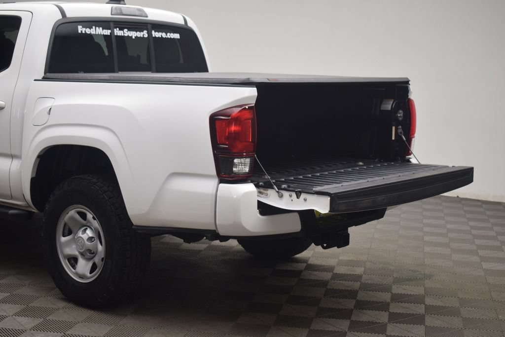 Used 2022 Toyota Tacoma SR AWD/4WD image 28