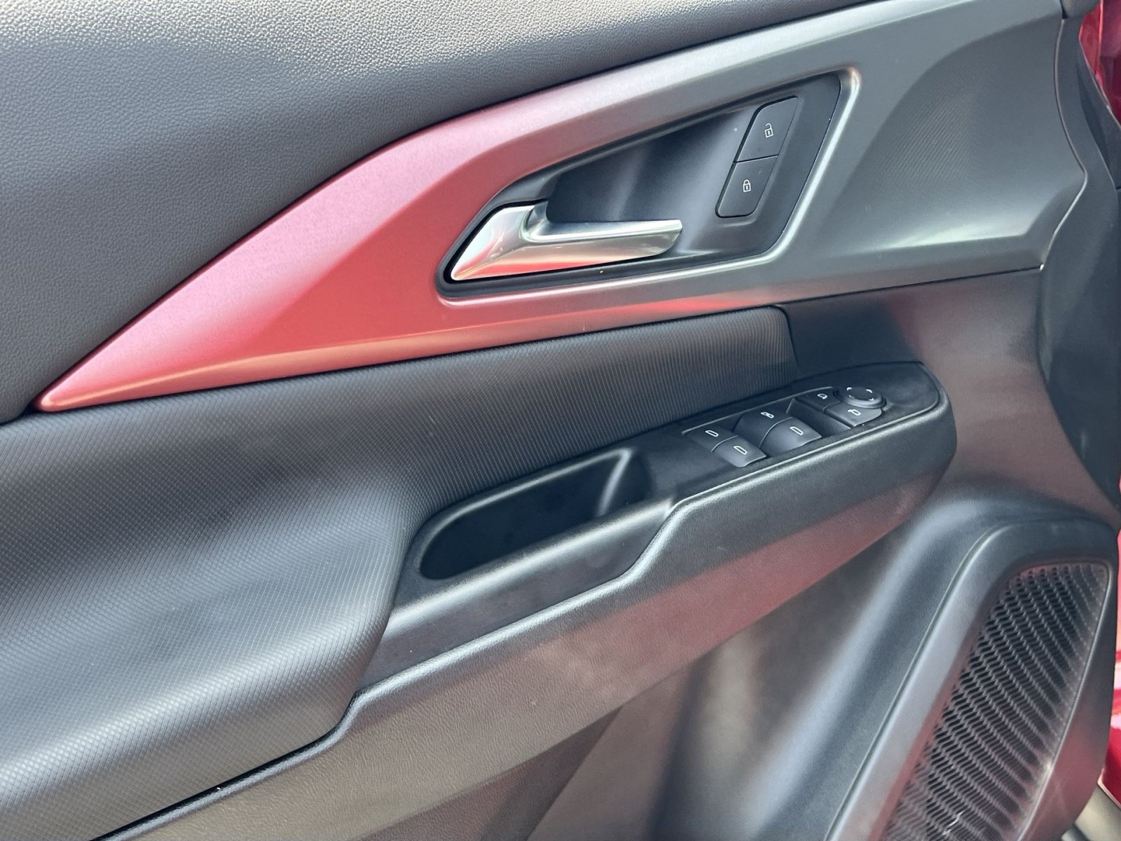 Used 2025 Chevrolet Equinox EV RS AWD/4WD image 15