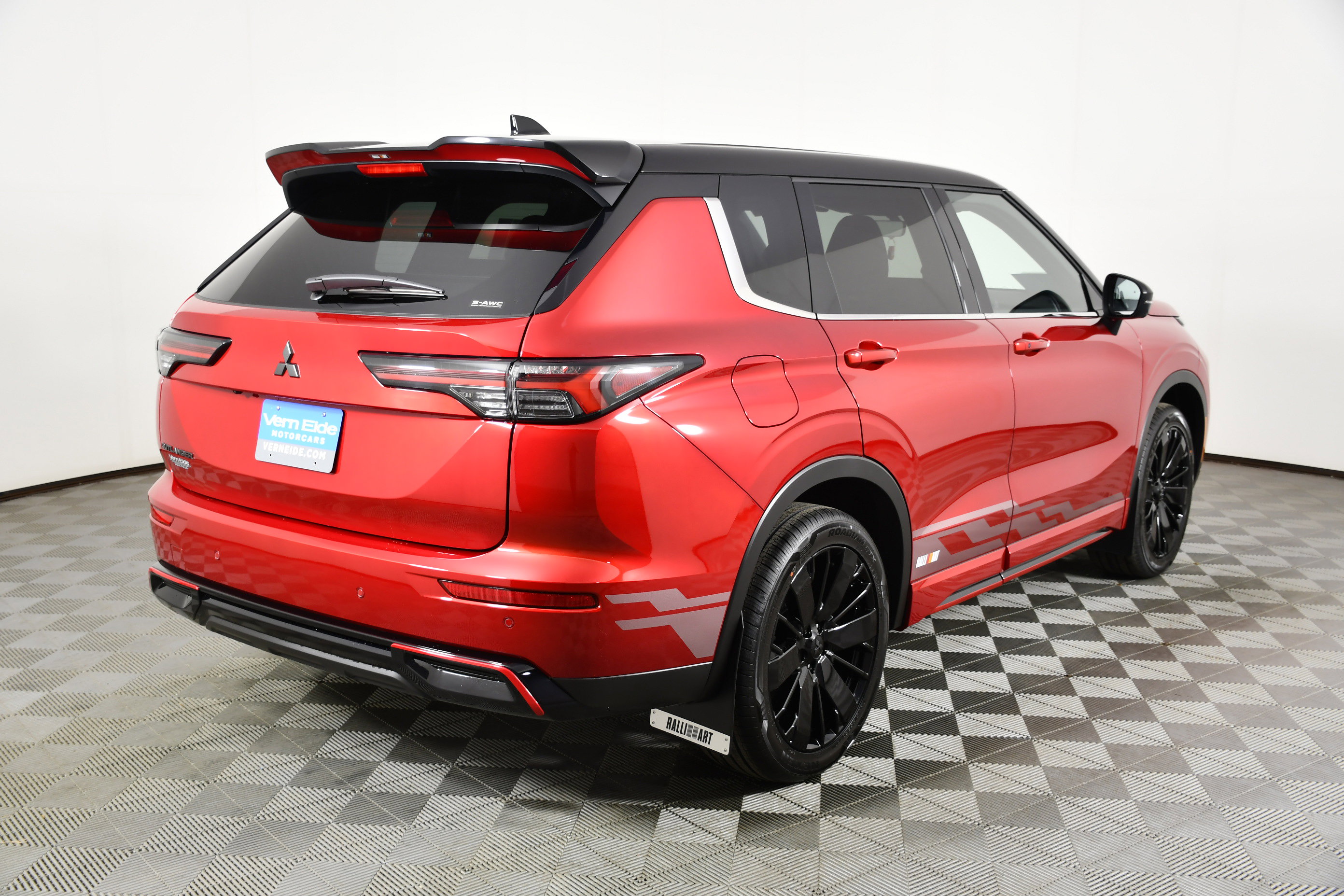 New 2026 Mitsubishi Outlander Ralliart image 6