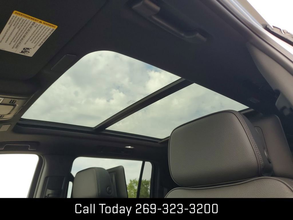 New 2025 GMC Yukon XL Denali w/ Denali Reserve Package image 21