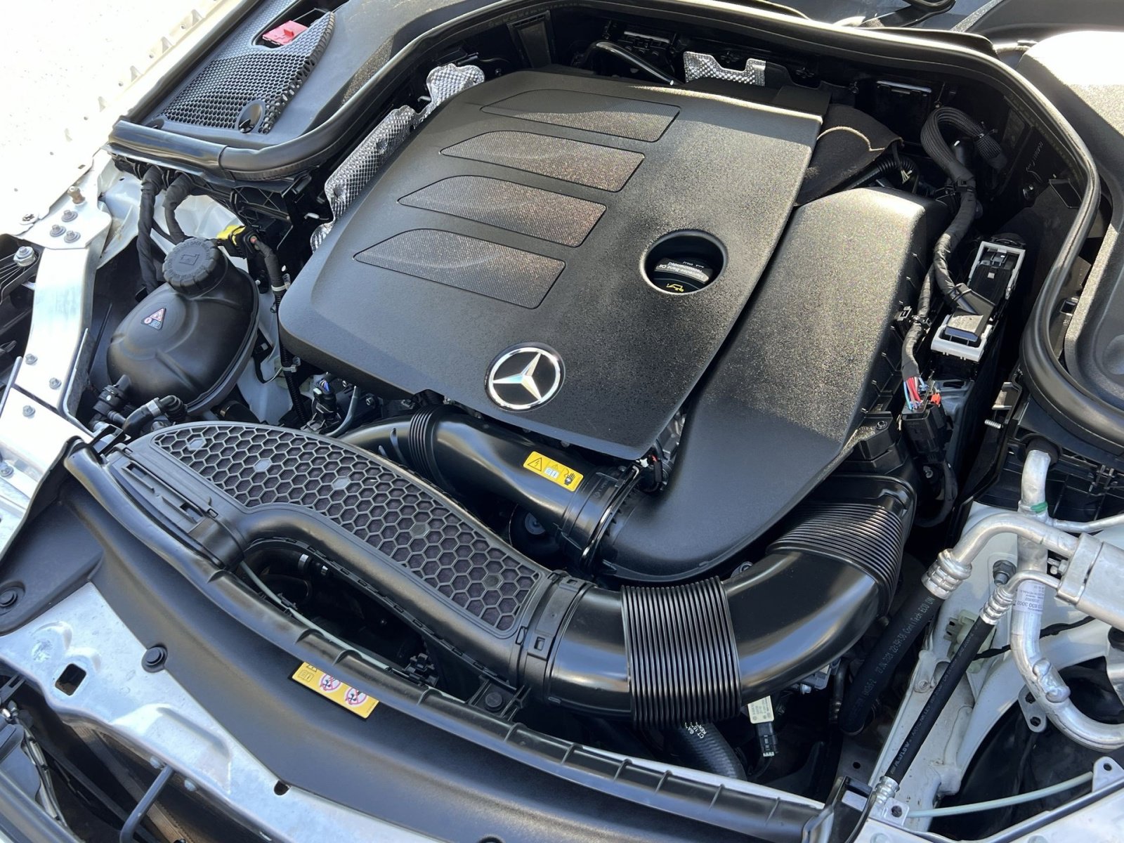 Certified 2021 Mercedes-Benz E 350 4MATIC Sedan w/ Premium Package image 27
