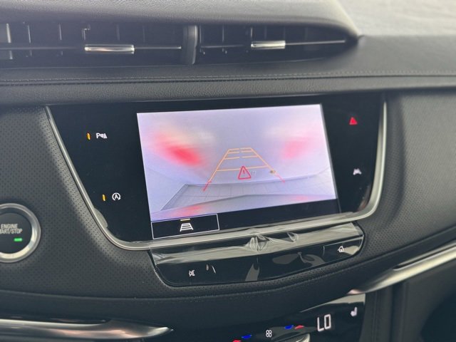 New 2025 Cadillac XT6 Luxury image 4