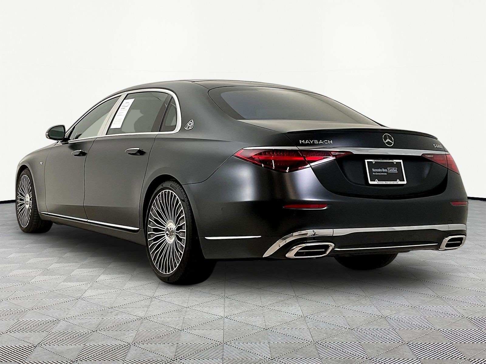 Certified 2024 Mercedes-Benz Maybach S 680 4MATIC image 4
