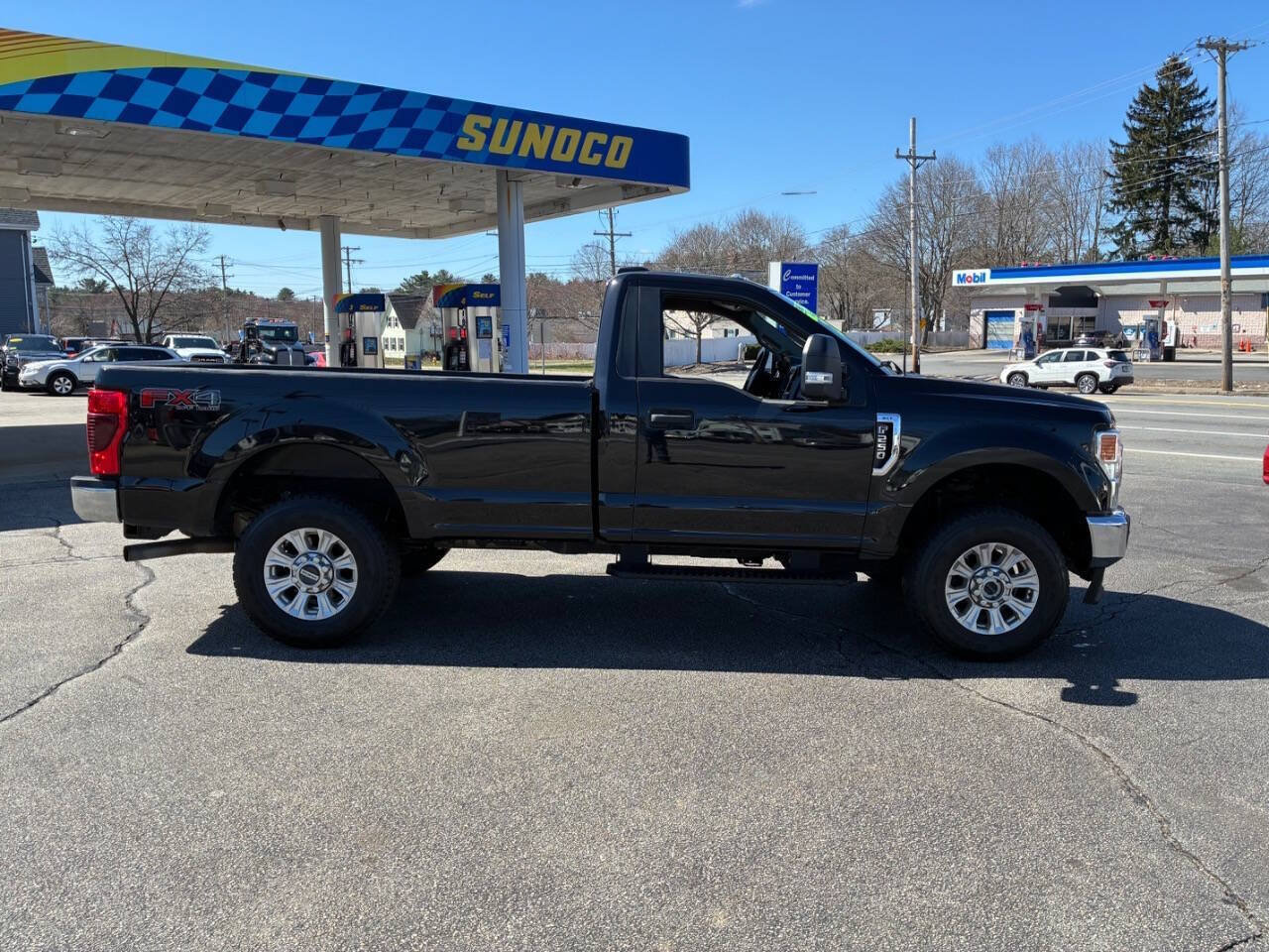 Used 2021 Ford F250 XLT w/ XLT Value Package AWD/4WD image 3