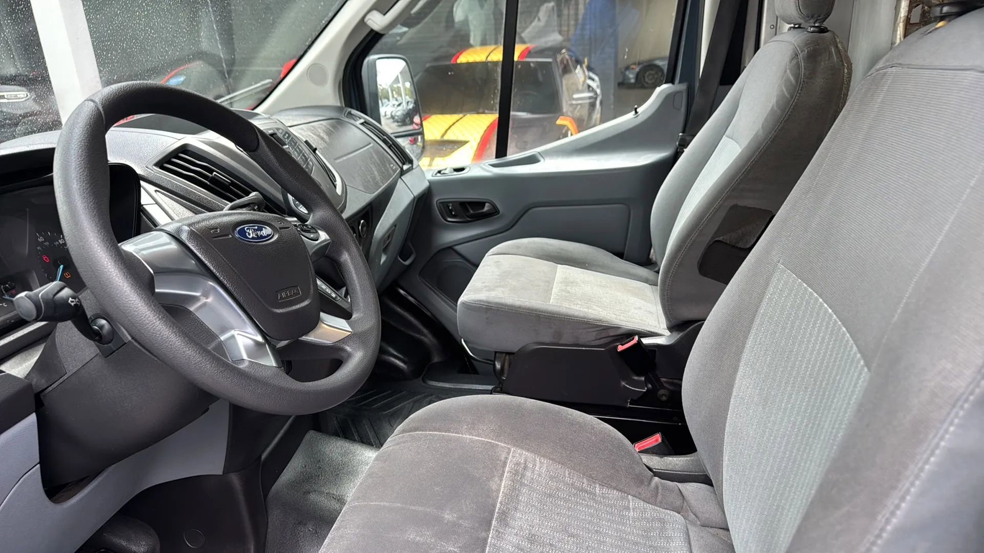 Used 2019 Ford Transit 250 148 High Roof Extended RWD image 17