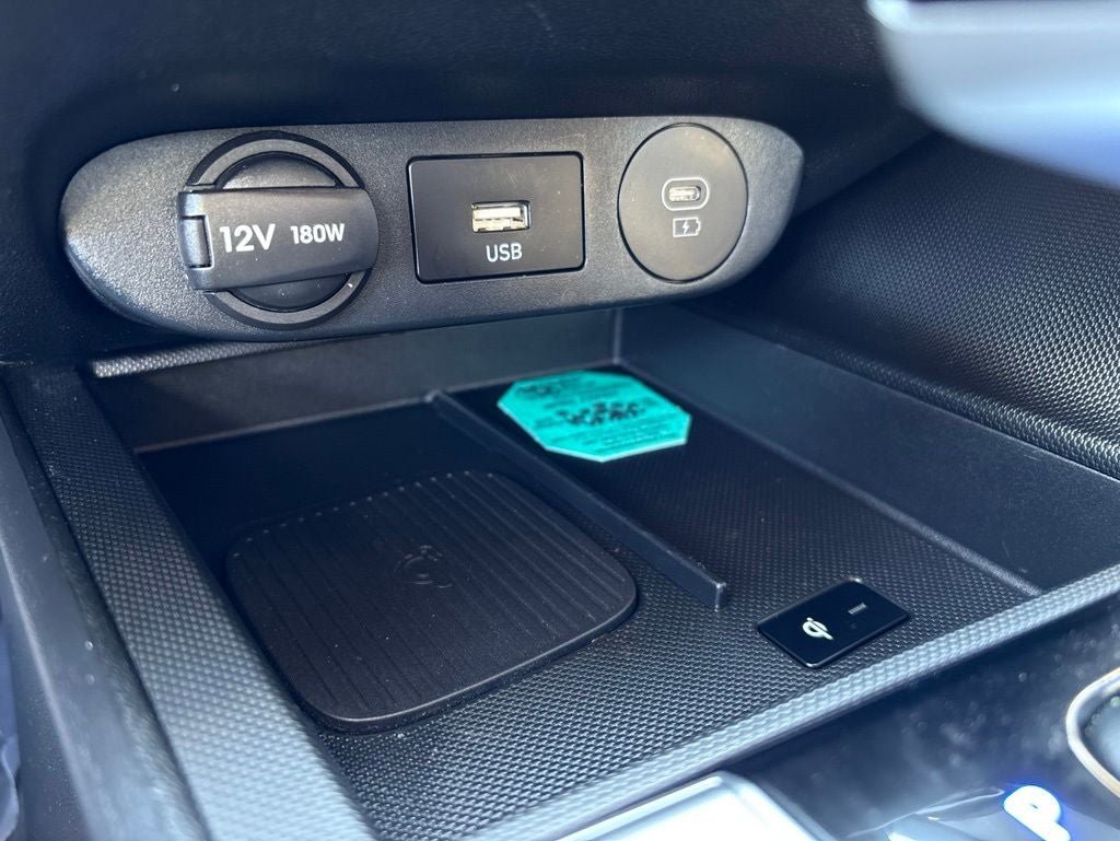 Certified 2025 Hyundai Elantra SEL FWD image 19