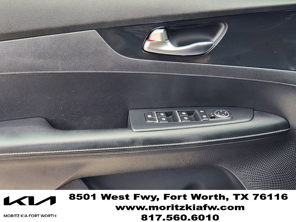 Certified 2022 Kia Forte GT-Line FWD image 22