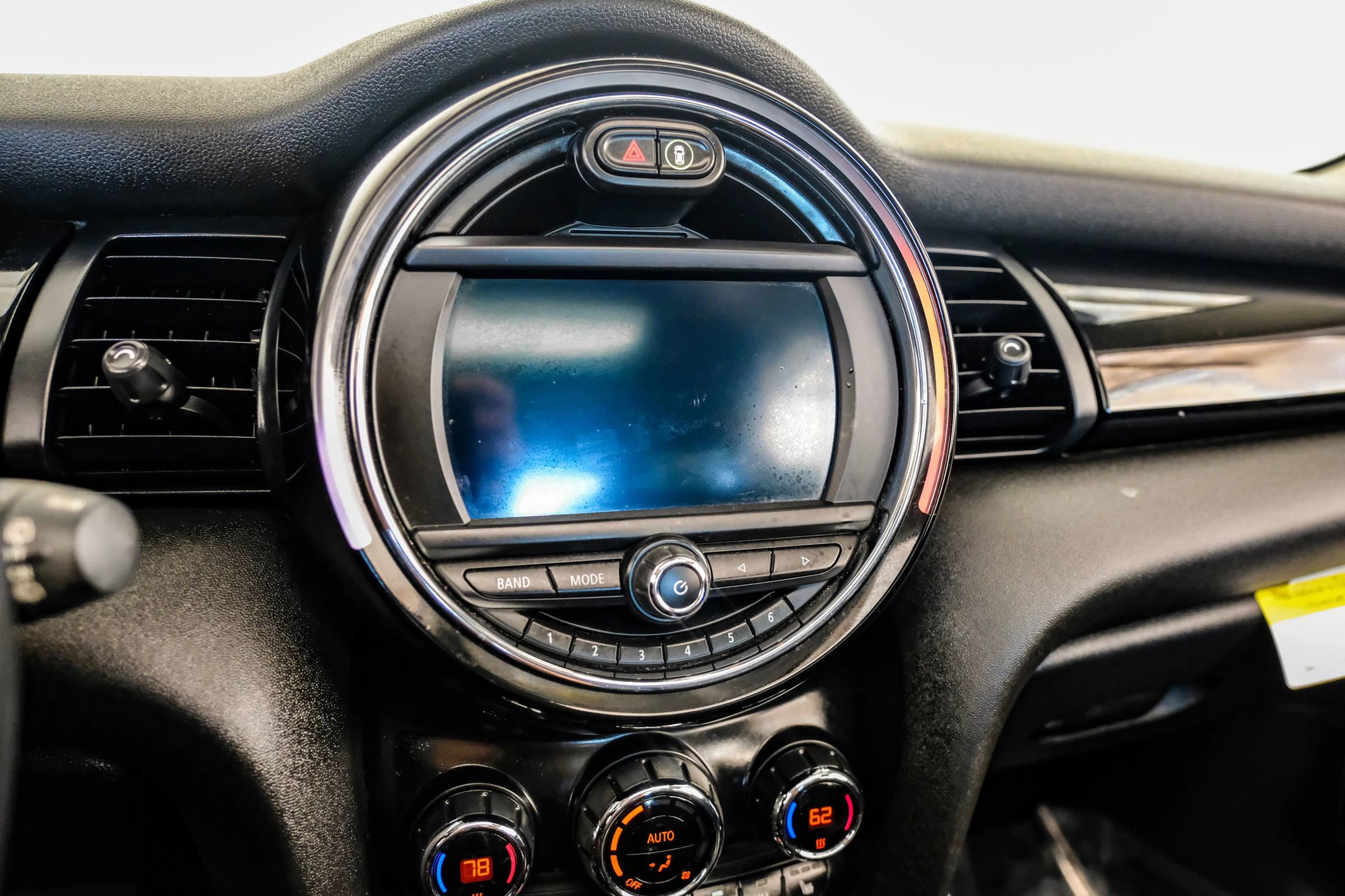 Used 2019 MINI Cooper S w/ Premium Package FWD image 18