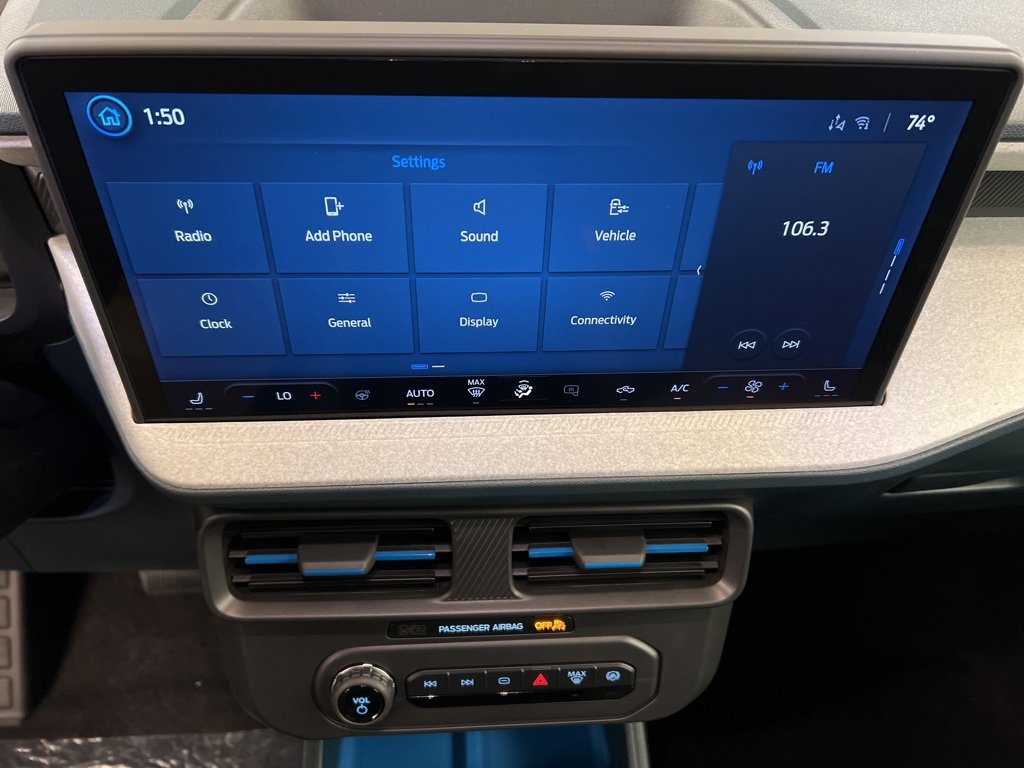 New 2025 Ford Maverick XLT w/ XLT Luxury Package image 11