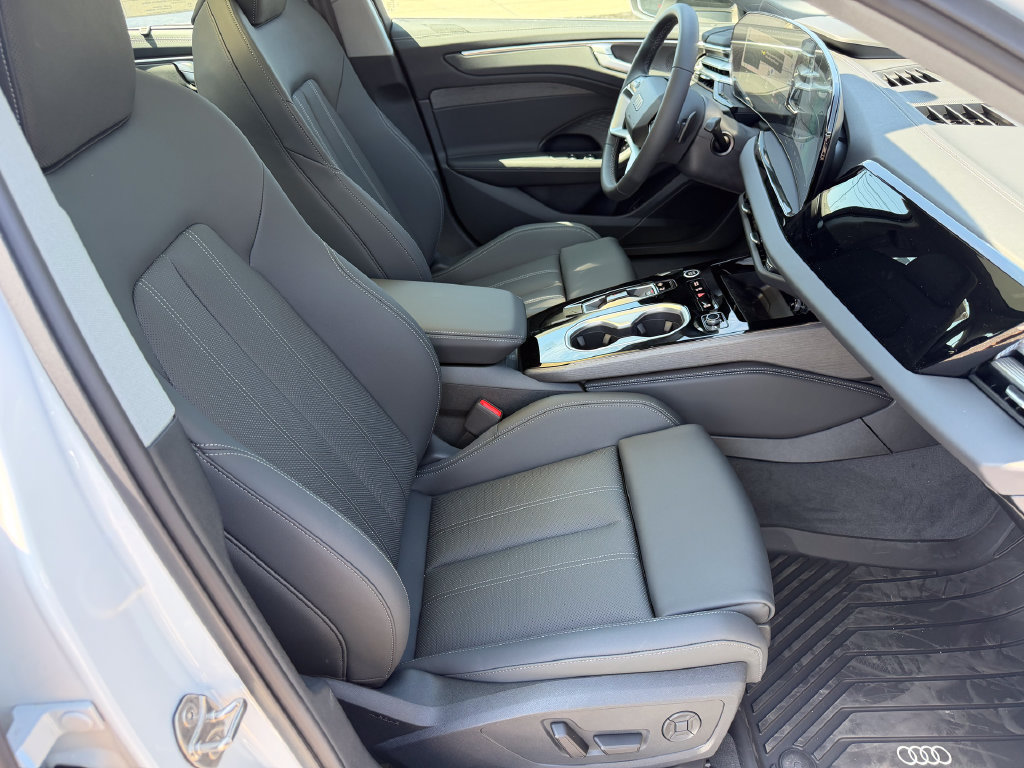 New 2026 Audi A6 Premium Plus AWD/4WD image 9