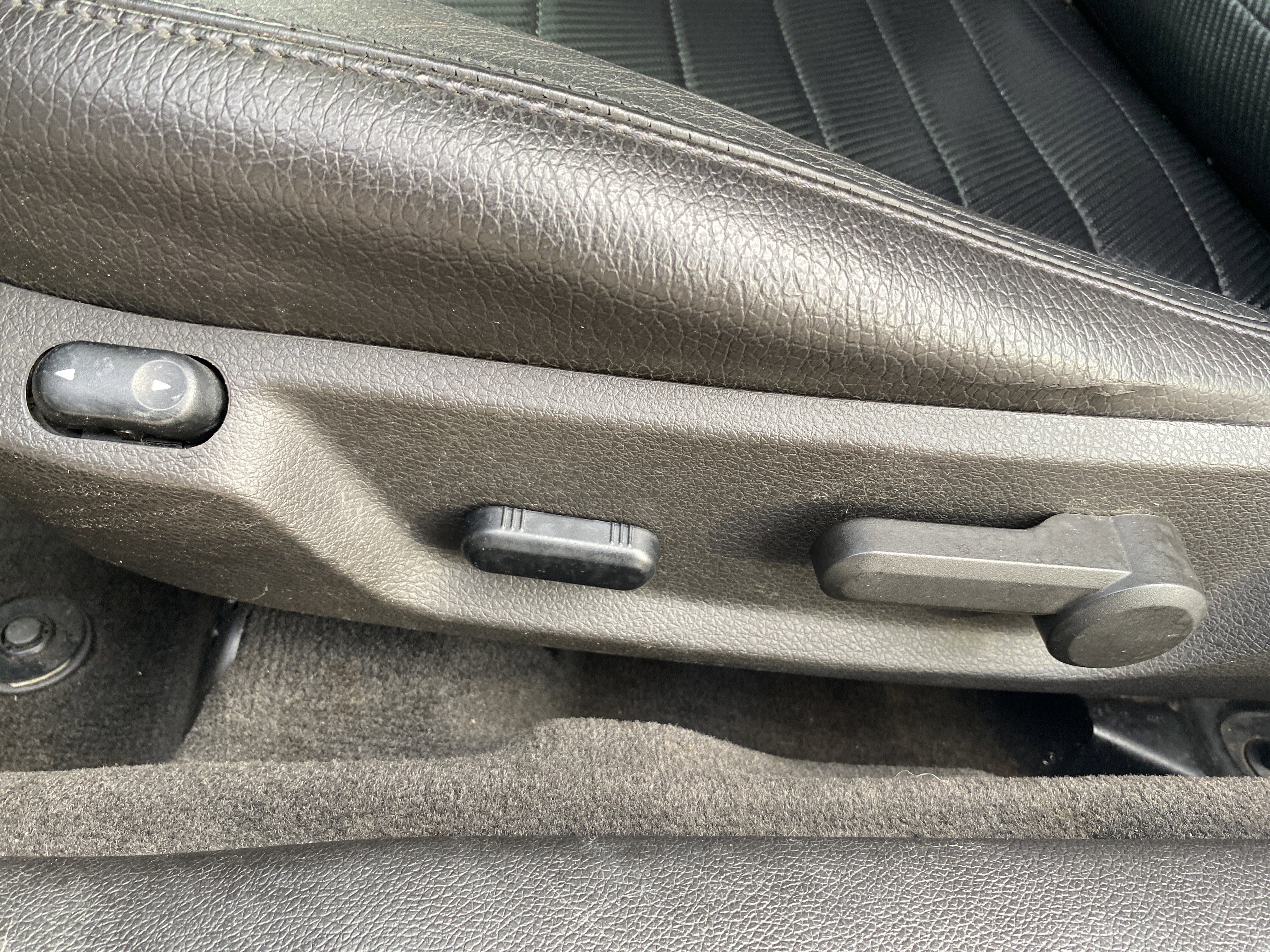 Used 2011 Ford Mustang GT Premium w/ Electronics Pkg image 12