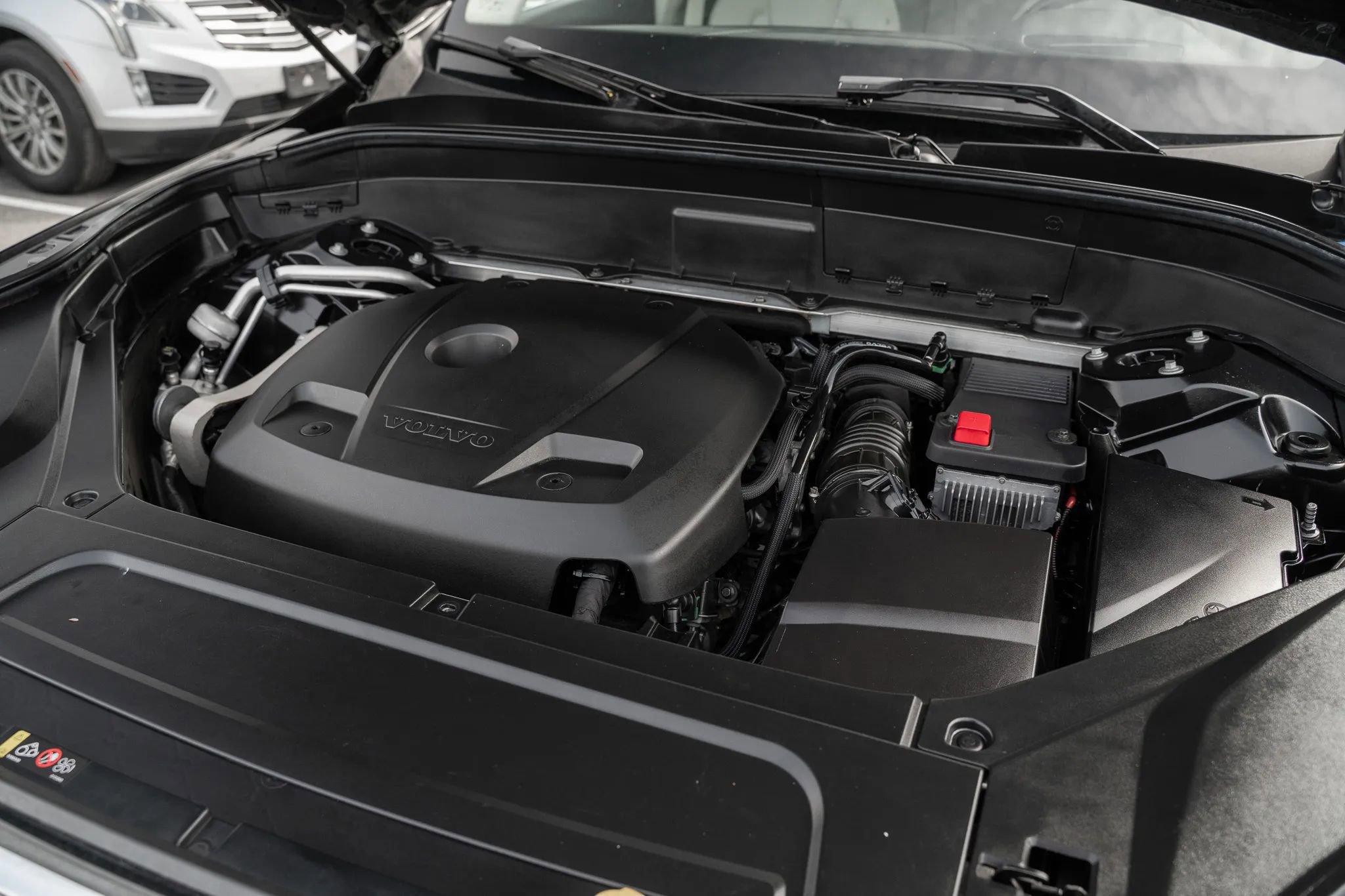 Used 2017 Volvo XC90 T6 Momentum w/ Vision Package image 34