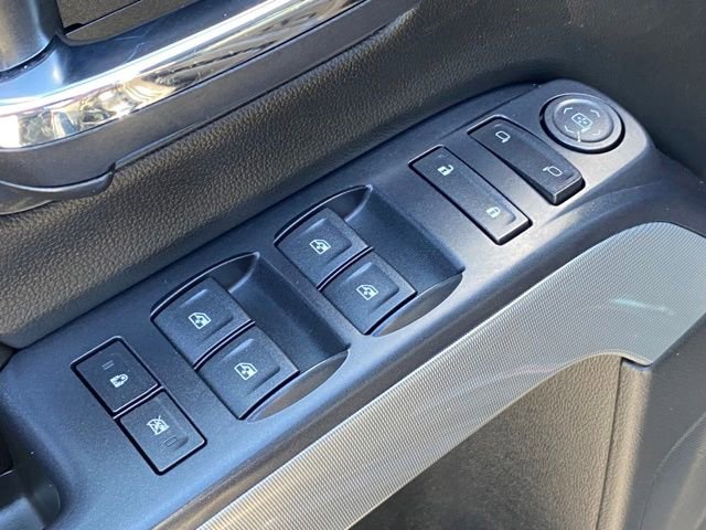 Used 2015 Chevrolet Silverado 2500 LT AWD/4WD image 12