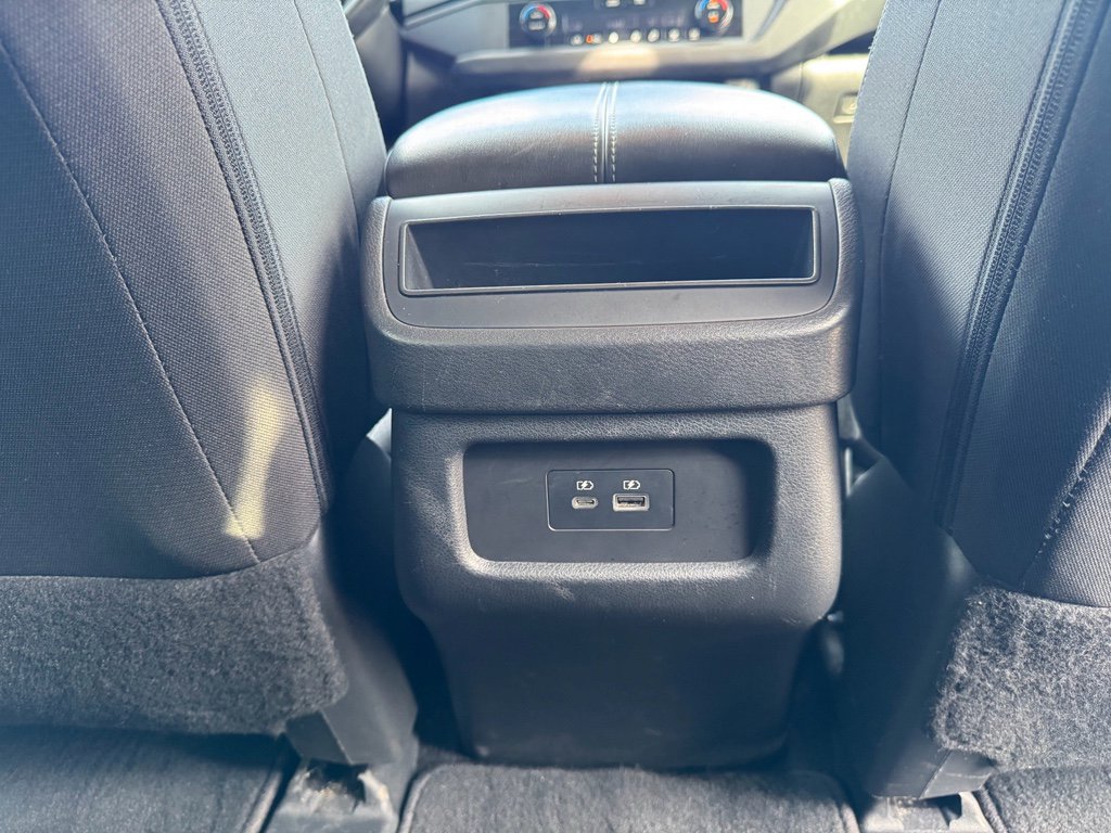 Used 2024 Nissan Pathfinder S image 15