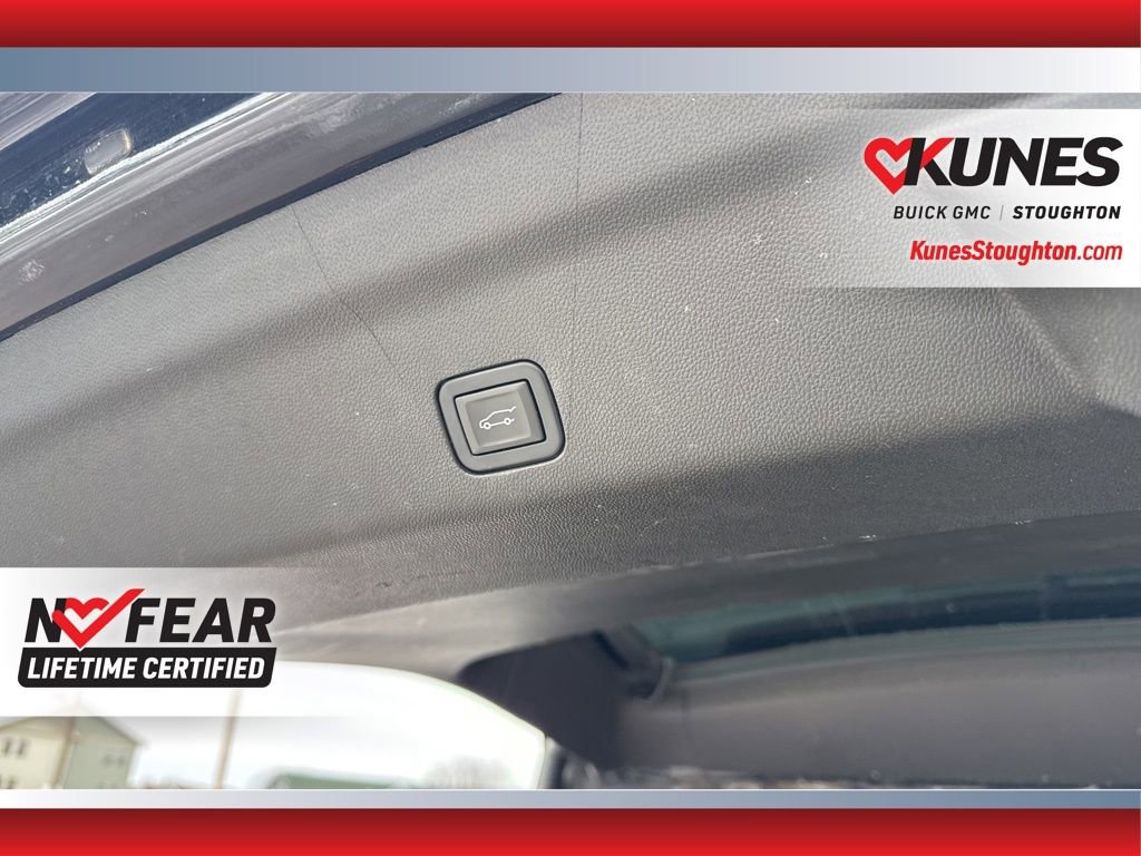 Used 2021 GMC Yukon Denali image 16