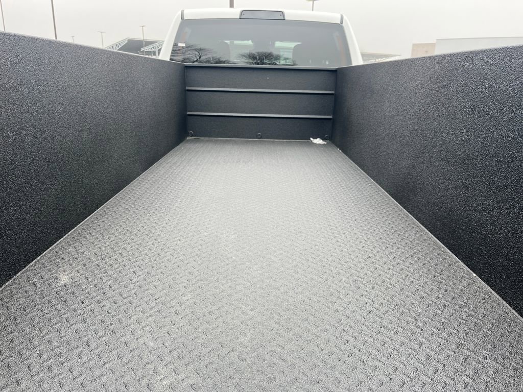 New 2025 RAM 5500 Tradesman AWD/4WD image 28