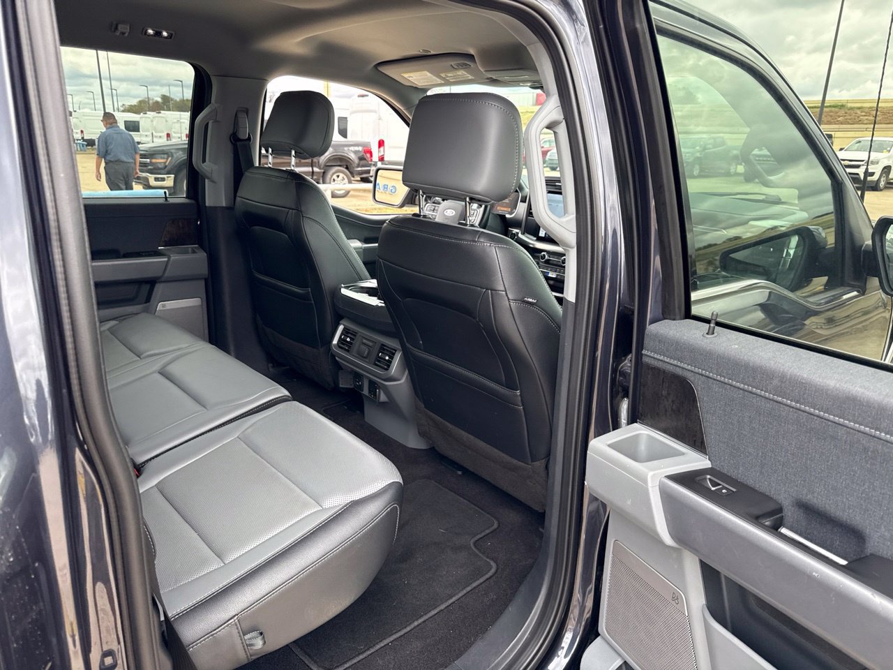 Used 2021 Ford F150 Lariat w/ Equipment Group 502A High AWD/4WD image 12