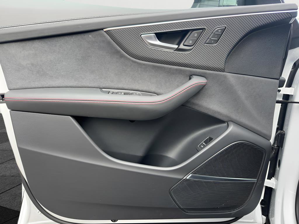 New 2026 Audi SQ8 Prestige AWD/4WD image 10