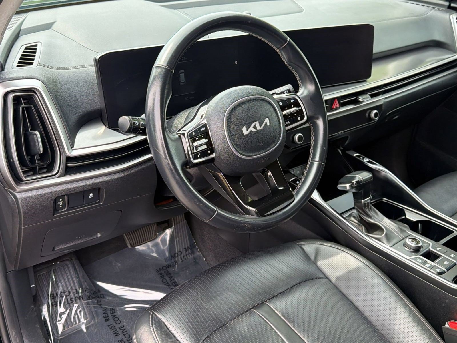 Used 2024 Kia Sorento S AWD/4WD image 4