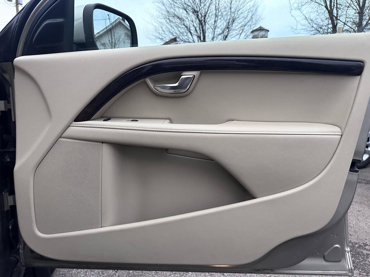 Used 2016 Volvo XC70 T5 Premier image 33