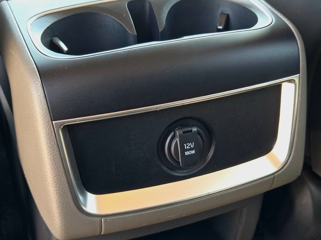 Used 2025 Kia Carnival EX FWD image 24