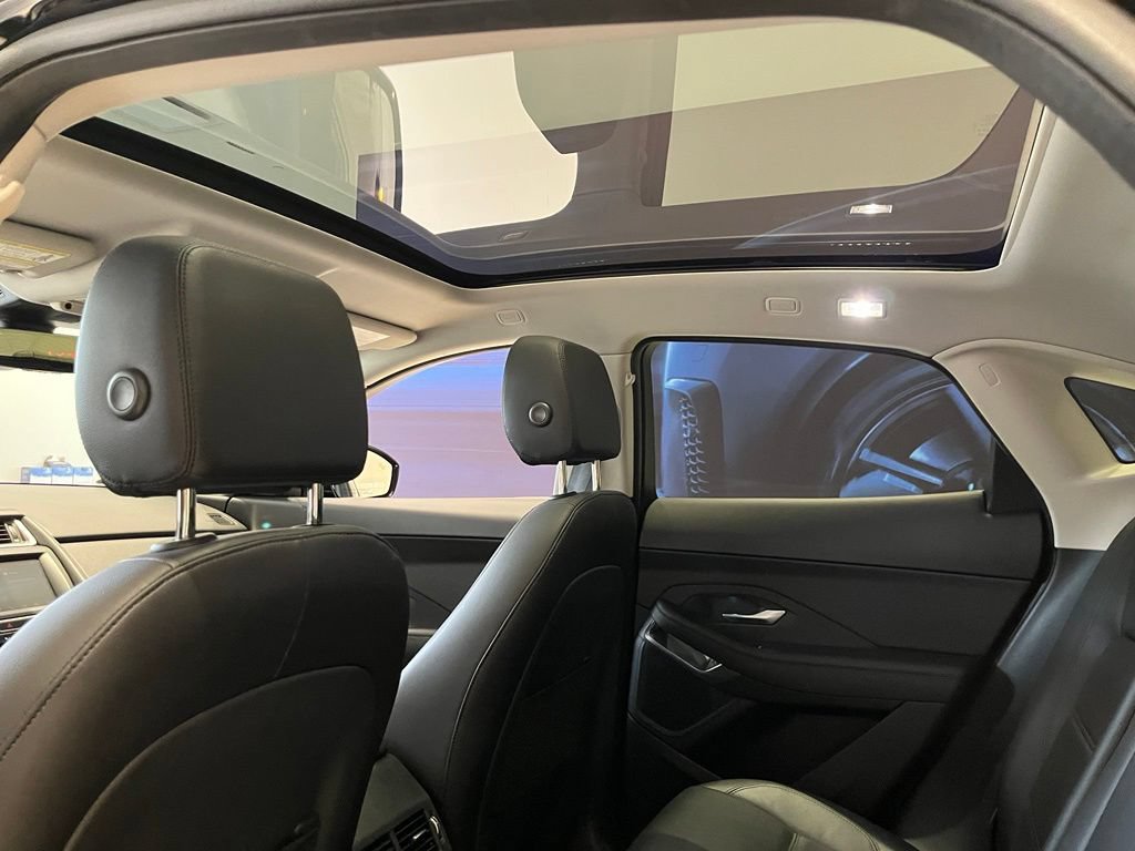 Used 2020 Jaguar E-PACE AWD/4WD image 23