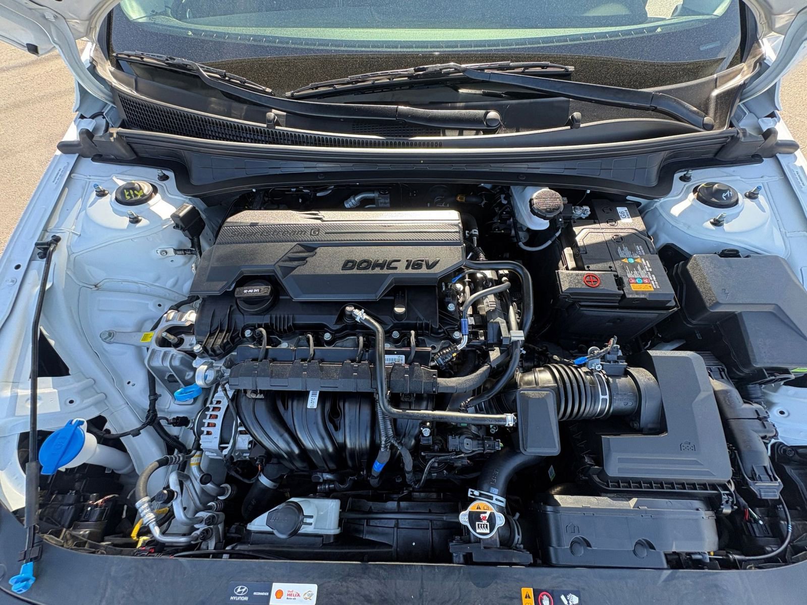 Used 2025 Hyundai Elantra SEL FWD image 33