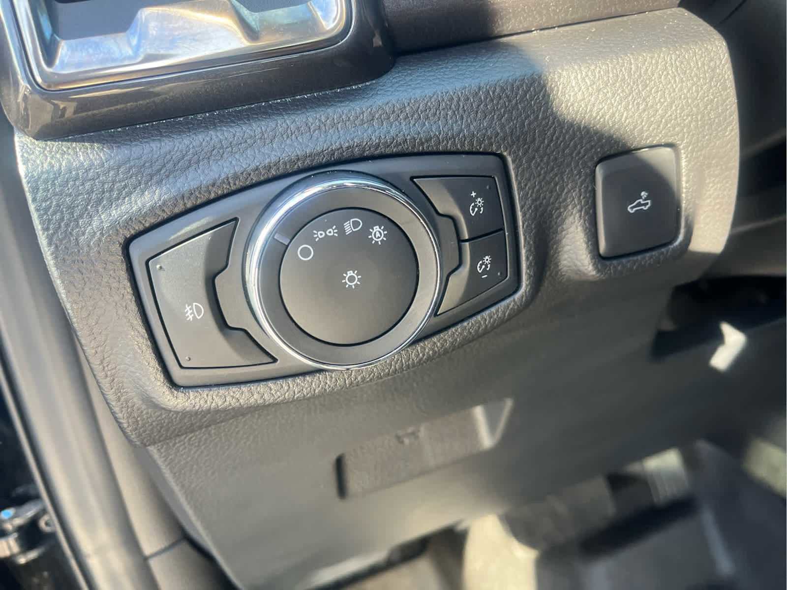 Used 2022 Ford Ranger Lariat w/ FX4 Off-Road Package image 26