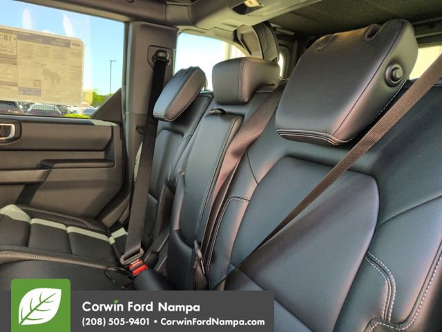 New 2026 Ford Bronco Outer Banks w/ Sasquatch Package AWD/4WD image 25