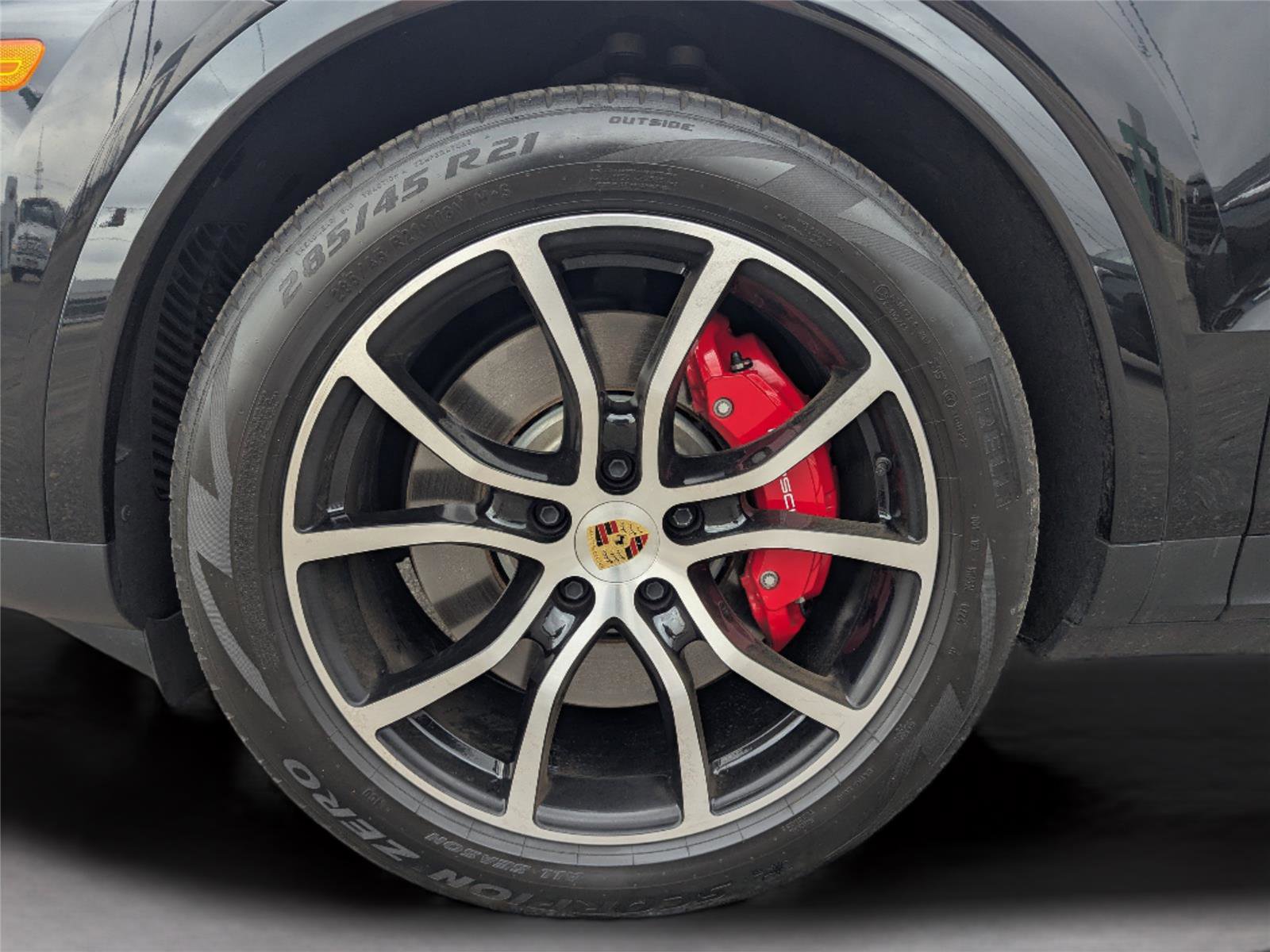 Used 2024 Porsche Cayenne S image 28