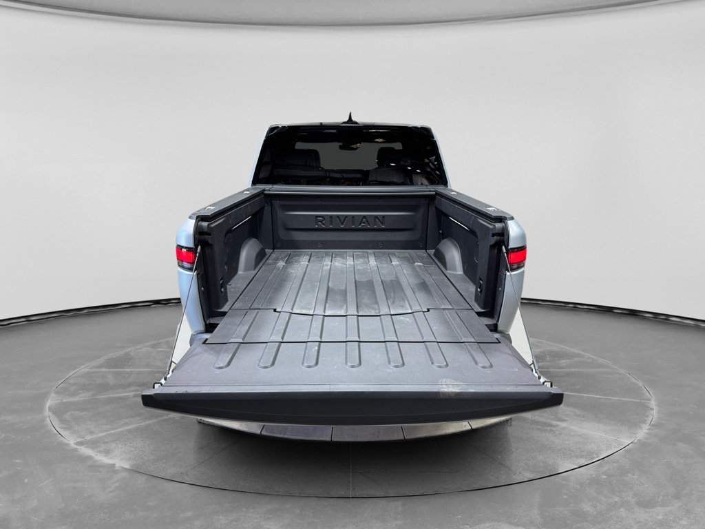 Used 2024 Rivian R1T Adventure AWD/4WD image 32