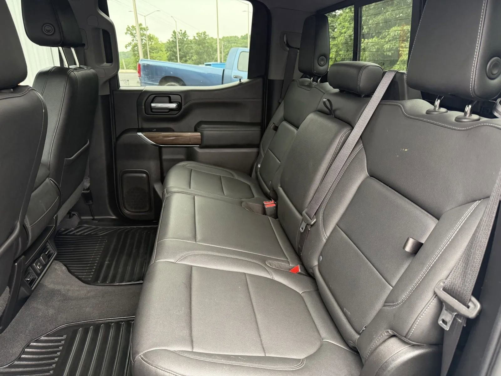 Used 2019 Chevrolet Silverado 1500 LT w/ All-Star Edition AWD/4WD image 9