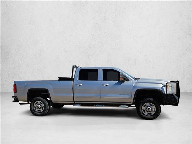 Used 2015 GMC Sierra 2500 SLE w/ SLE Preferred Package image 4
