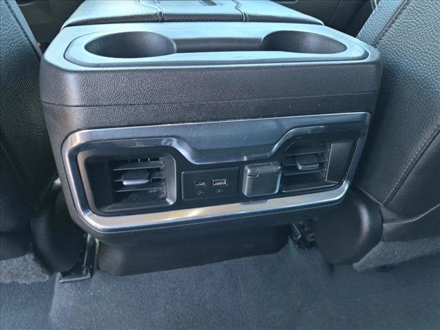 Used 2022 GMC Sierra 3500 Denali w/ Denali Ultimate Package AWD/4WD image 17