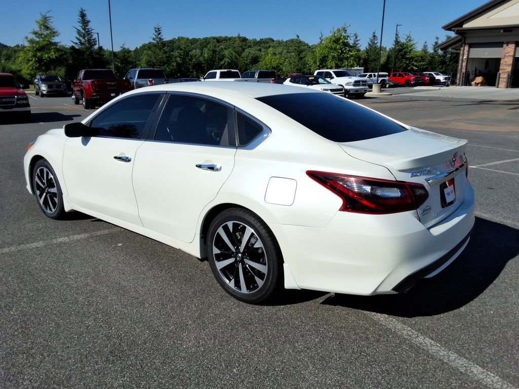Used 2018 Nissan Altima 2.5 SR FWD image 7