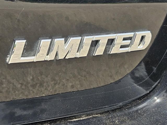 Used 2015 Toyota Highlander Limited image 12