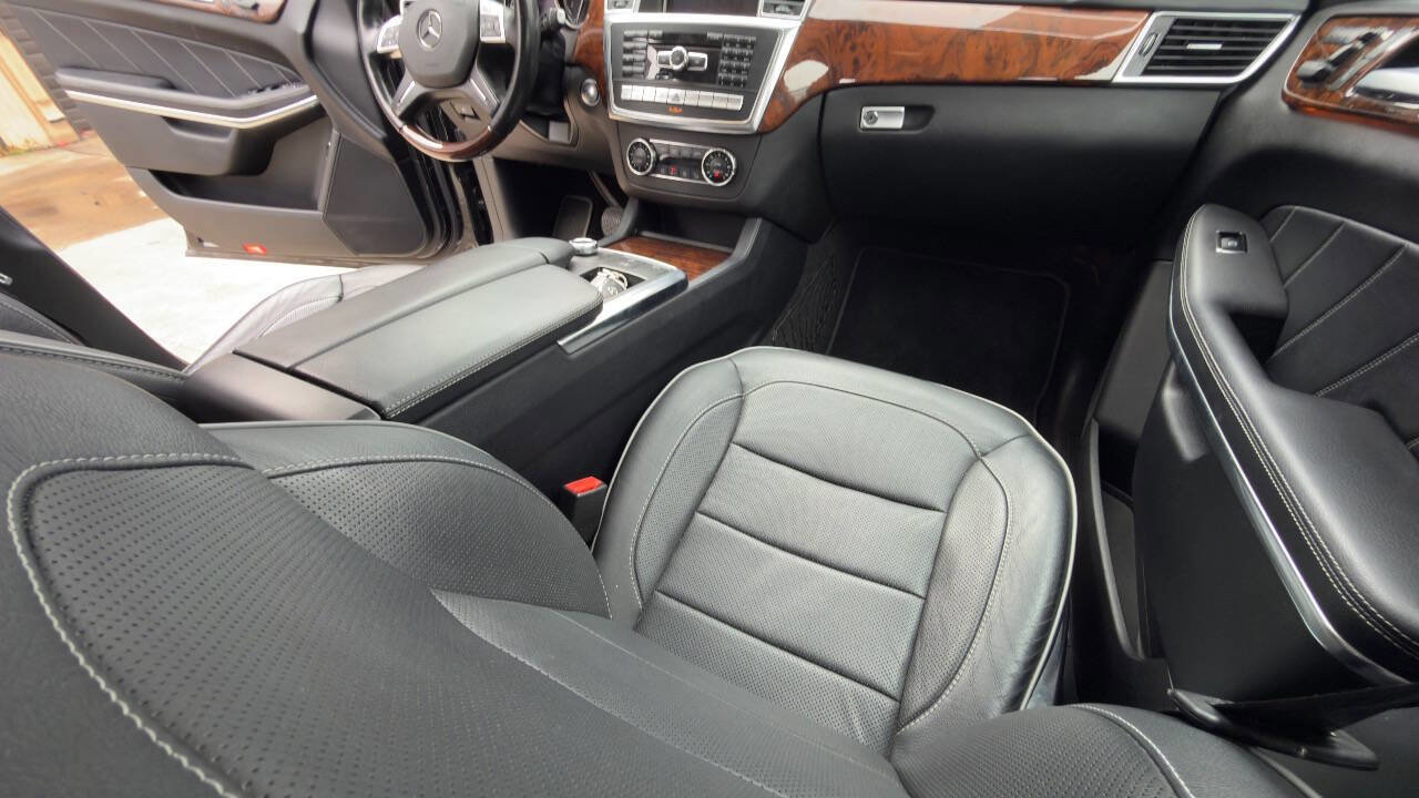 Used 2014 Mercedes-Benz GL 550 4MATIC image 59