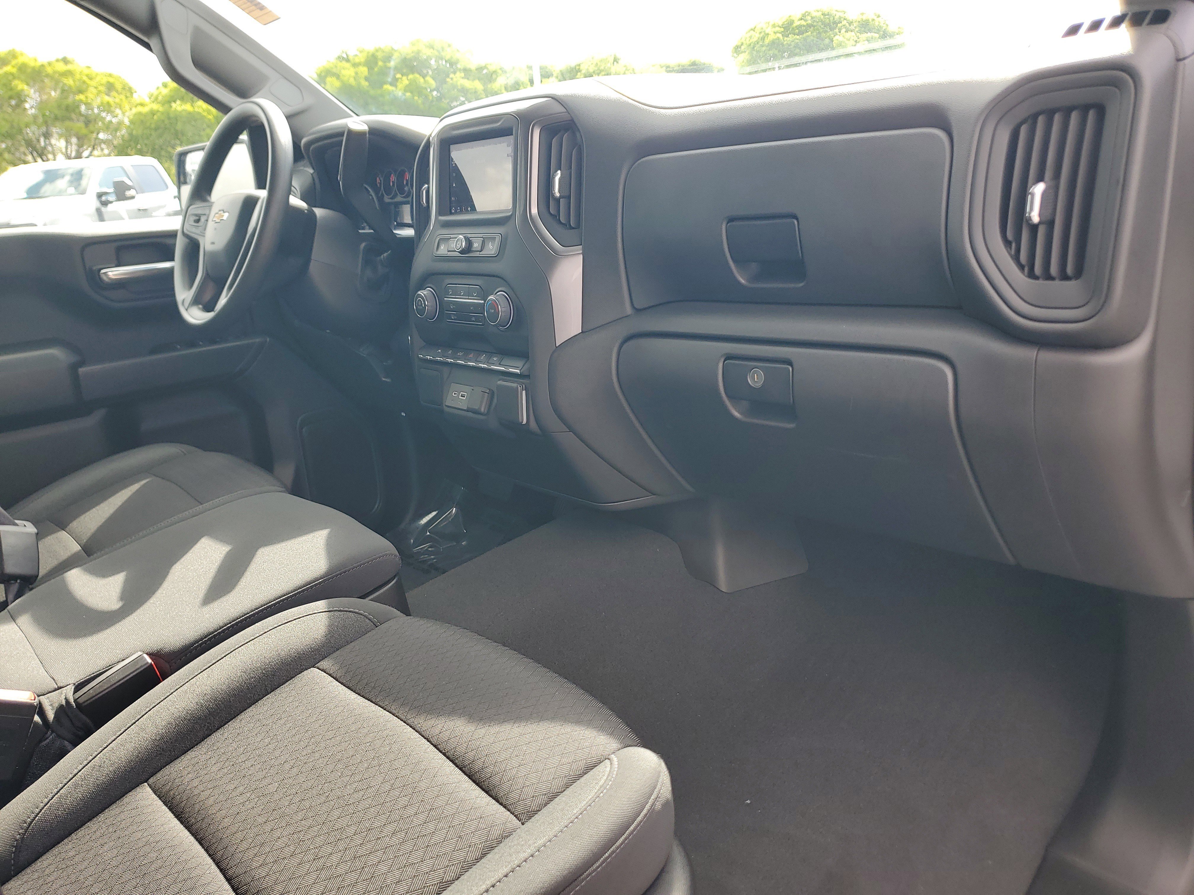 Used 2022 Chevrolet Silverado 1500 Custom RWD image 17