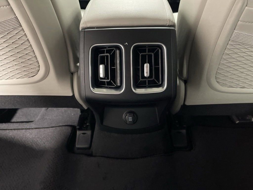 Used 2025 Kia Sorento S AWD/4WD image 24