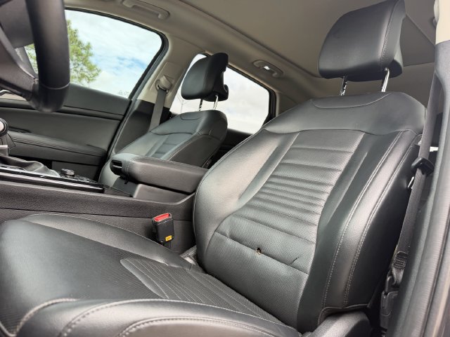 Used 2024 Kia Sportage SX FWD image 12