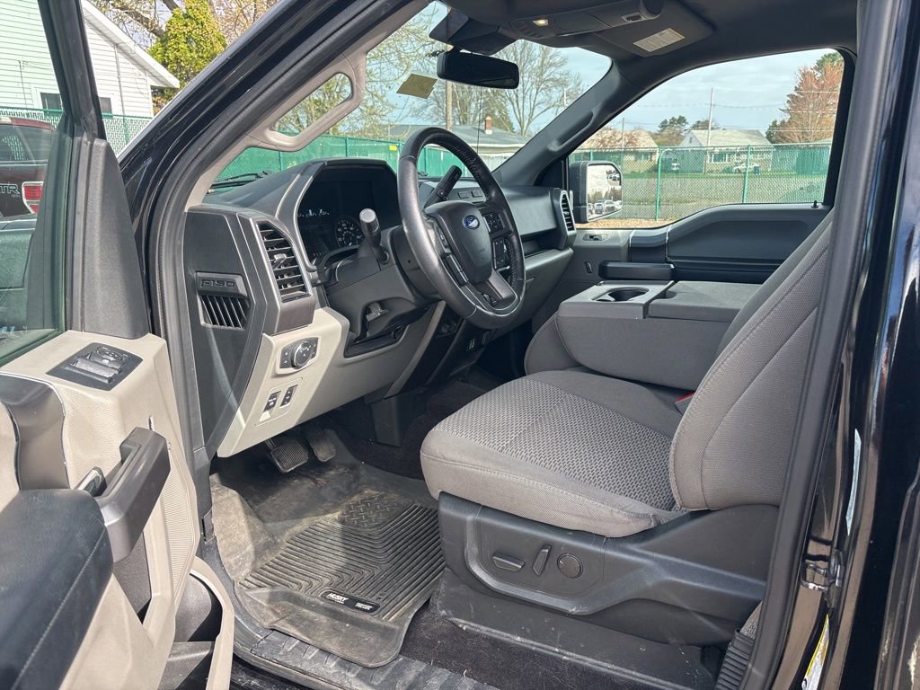 Used 2020 Ford F150 XLT w/ Equipment Group 302A Luxury AWD/4WD image 10