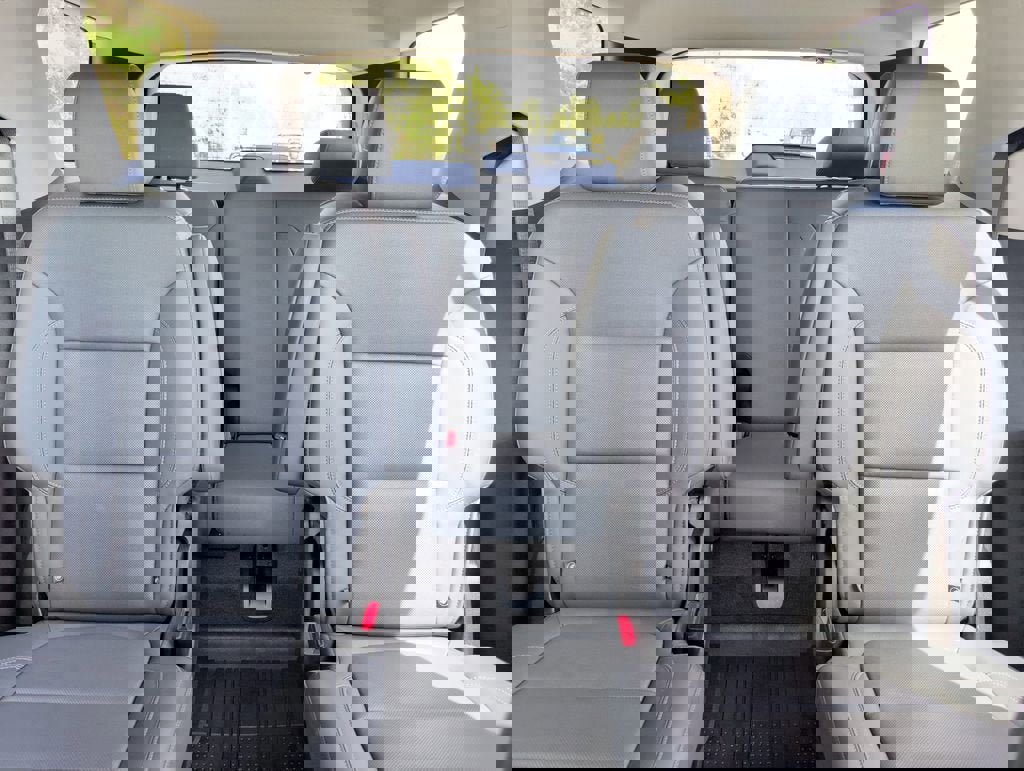 Used 2020 Chevrolet Traverse Premier w/ LPO, Floor Liner Package image 28